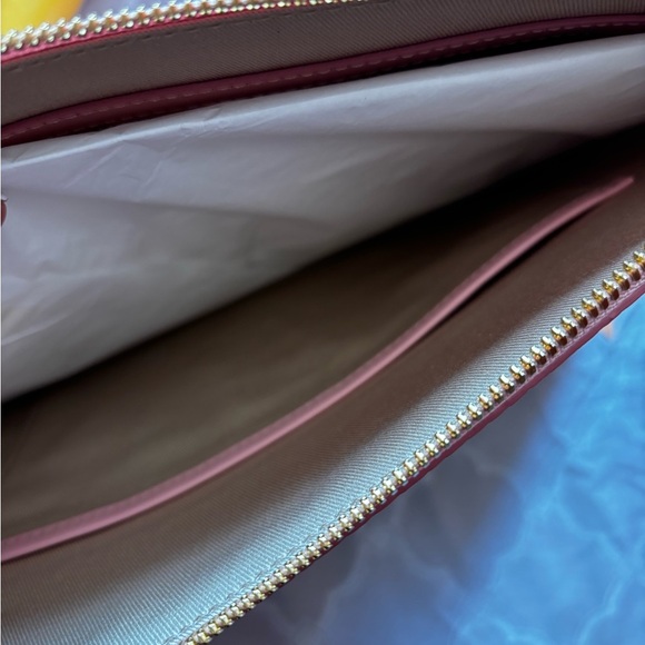 mcm shoulder bag - Picture 3 of 5